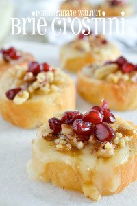 PomegranateBrieCrostini-200×300
